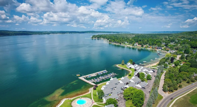 Апартаменты Luxury Lakefront Boyne City Townhome w/ Views!