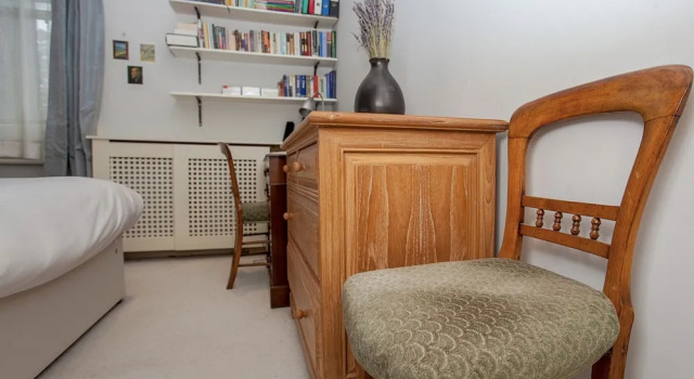 Gorgeous Central One Bed in Earls Court, Забронировать Отель Отели Англии 3 звезды, 3*