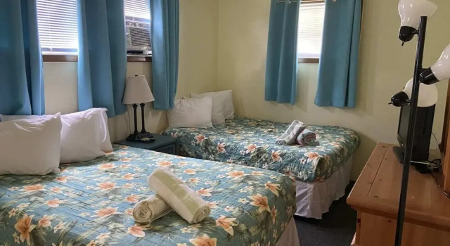 Holiday Court 9 Lookout Point, Забронировать Отель Отели в центре Форт-Майерс-Бич, в центре, Парковка