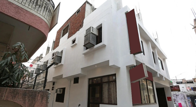 OYO 11623 Hotel Shiva Palace, Book Hotel Hoteller i Padra med morgenmad, Morgenmad
