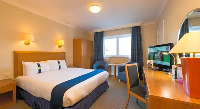 Двухместный номер Superior Holiday Inn London Brent Cross