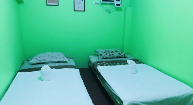 Edam & Ace Hostel Palawan
