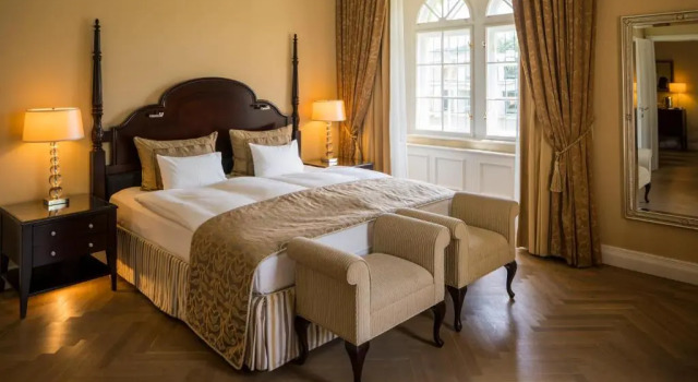 Номер Deluxe Falkensteiner Schlosshotel Velden   The Leading Hotels of the World