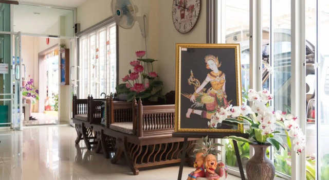 Lotus Suite Hua Hin, Забронировать Отель Отели Хуахин с завтраком, рядом с Смотровая площадка Хинлекфай, Завтраки