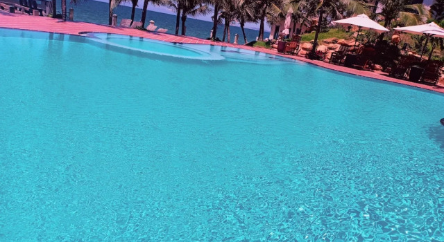 Семейный номер Standard с красивым видом из окна Pacific Beach Resort