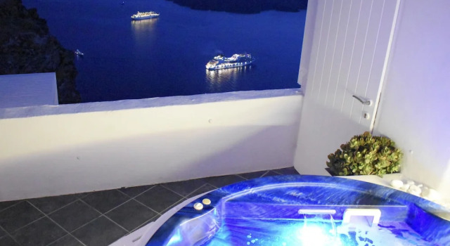 Полулюкс с балконом и с видом на море Aeolos Art & Eco Suites Adults Only