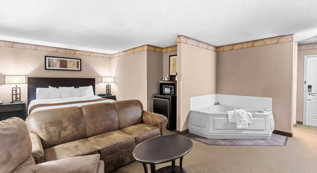Двухместный люкс Heartland Inn & Suites, SureStay Collection by Best Western