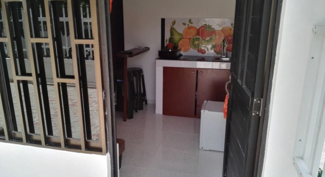 Апартаменты Golden Beach Apartments