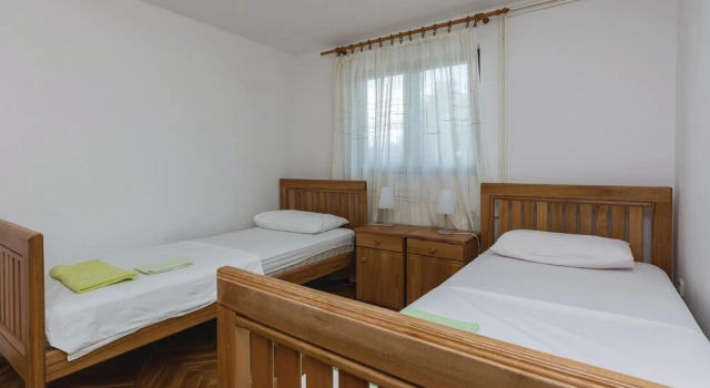 Amazing Home in Rtina With Wifi and 4 Bedrooms