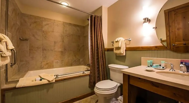 Номер Standard с 4 комнатами The Lodge at Mountaineer Square, A Vail Resorts Property
