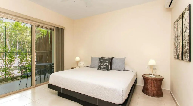 Апартаменты с 2 комнатами Condo Complex with an Alluring Pool & Tropical Vibes by Stella Rentals