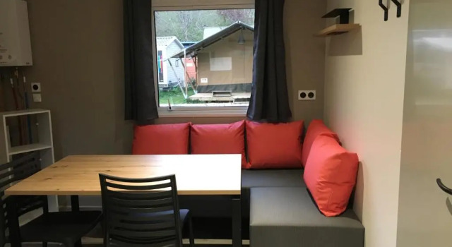 Camping de la Bonnette, Rezervasyon Kamp Alanı Caylus Tarn-et-Garonne