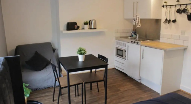 Студия Deluxe Superb Studio Flats in City Centre
