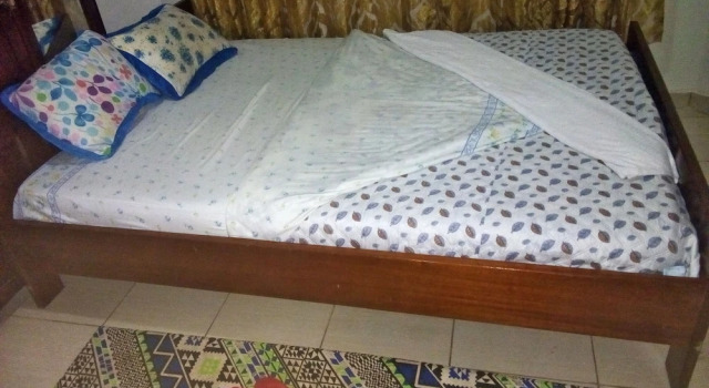 Isimbi House