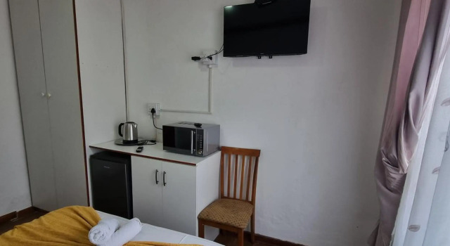 Epic Den Lodge, Book Hotel Hoteller i Free State med parkering, Parkering