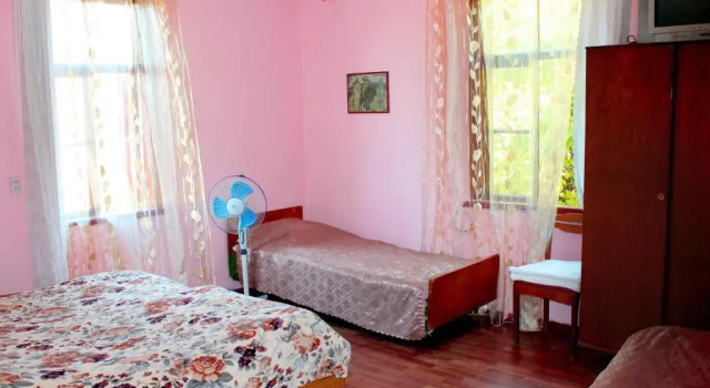 Guesthouse on Lakoba 3, Varaa Hotelli New Athos Gudauta district
