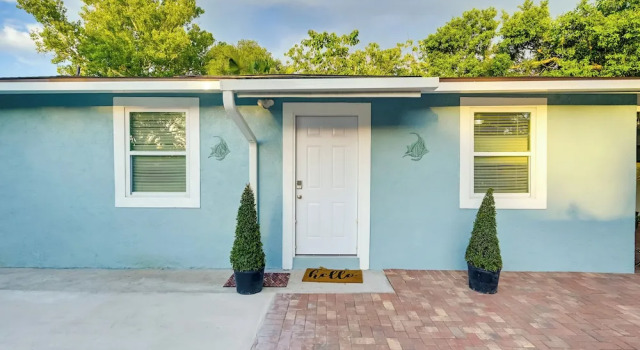 Modern Tampa Apartment ~ 3 Mi to Busch Gardens!, Book Lejlighed Tampa Florida