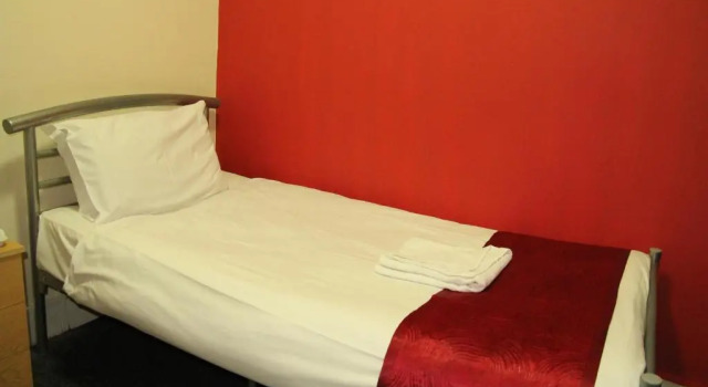 Номер Deluxe London Olympus Hotel Nirvana
