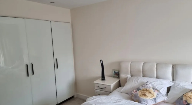 Beautiful and Modern Apartment in North London, Забронировать Апартаменты/квартира Отели Большого Лондона с парковкой, Парковка