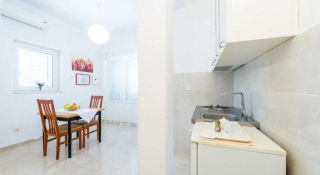Студия Luxury Apartments