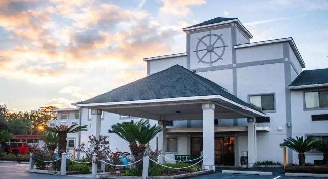 Howard Johnson Inn Tybee Island Savannah GA