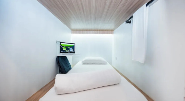 Кровать в общем номере c 1 комнатой Eco Hostel