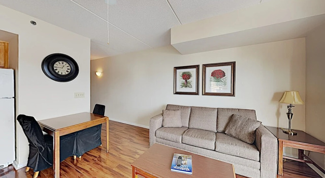 New Listing! Walkable Historic District 1 Bedroom Condo