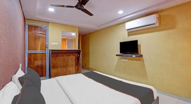 Номер Deluxe Hotel Mayura Ankleshwar