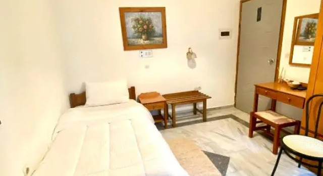 Номер Standard Costas Inn