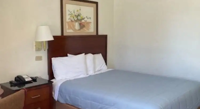 Двухместный номер Standard Отель Days Inn by Wyndham Farmington NM