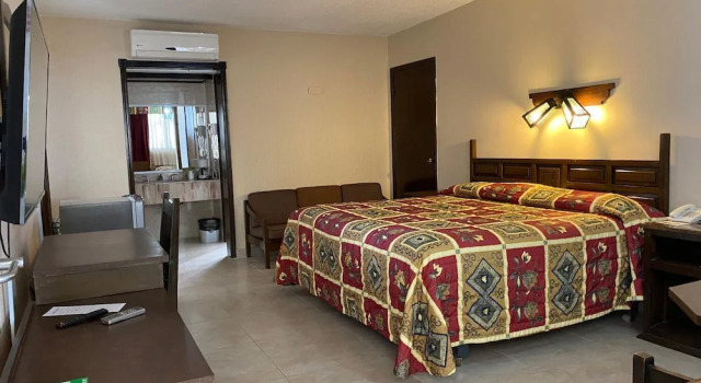 Hotel Hacienda, Rezervovat Hotel Hotely v Chihuahua s parkováním, Parkování
