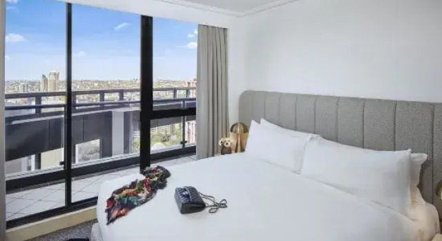 Люкс Пентхаус с 3 комнатами Meriton Suites Pitt Street, Sydney