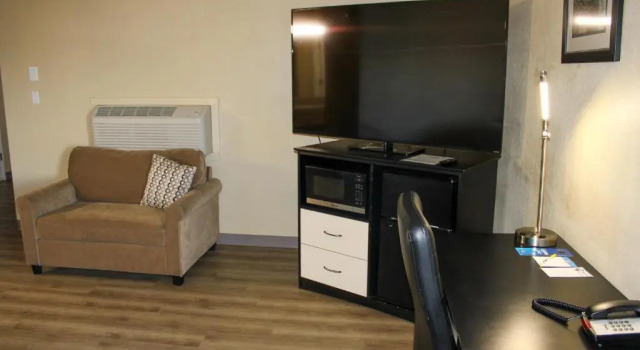 Номер Standard Days Inn by Wyndham Bend