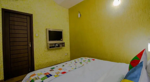 OYO 12706 Home 1BHK Pool View Sangolda, Boek Hotel Sangolda Noord-Goa