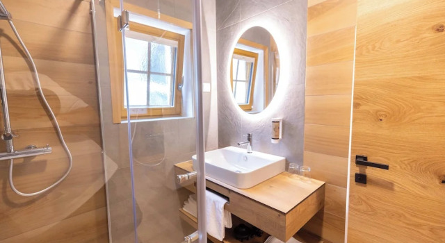 Апартаменты Deluxe Boutique Hotel Vila Loka