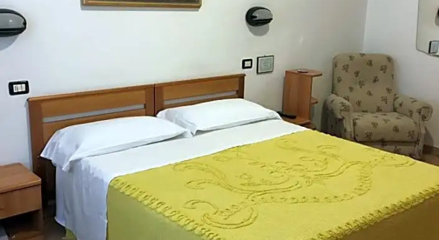 Hotel Dora