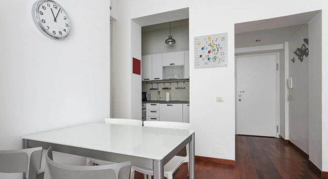 NVK Guest House, Забронировать Апартаменты/квартира Отели Милана с парковкой, рядом с Гарибальди ФС, Парковка