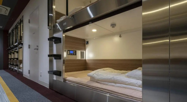 Мужская капсула Capsule Hotel J Garden Shin-Osaka