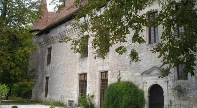 Puyferrat, Prenota Hotel Hotel a Aquitania con parcheggio, Parcheggio