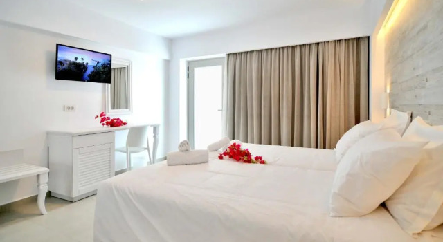Трёхместный номер Standard с видом на сад Apollon Windmill Hotel