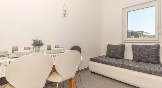 Beautiful Apartment in Kanica With Wifi and 1 Bedrooms