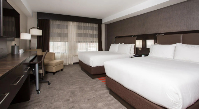 Четырёхместный номер Standard Holiday Inn Express - Springfield Downtown by IHG