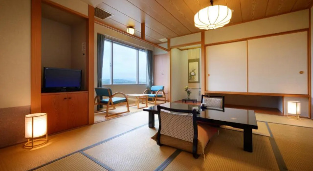 Четырёхместный номер Standard с видом на горы Hotel Grand Mer Sankaiso