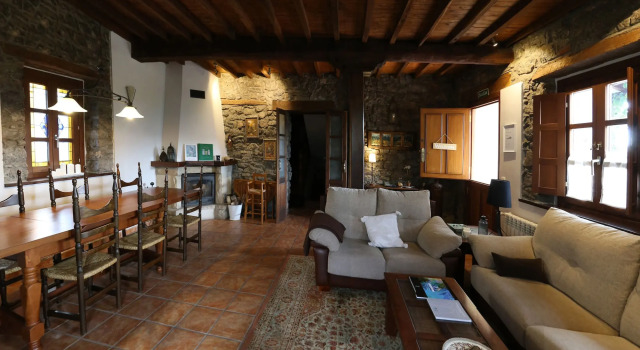 Casa de Aldea La Pumariega