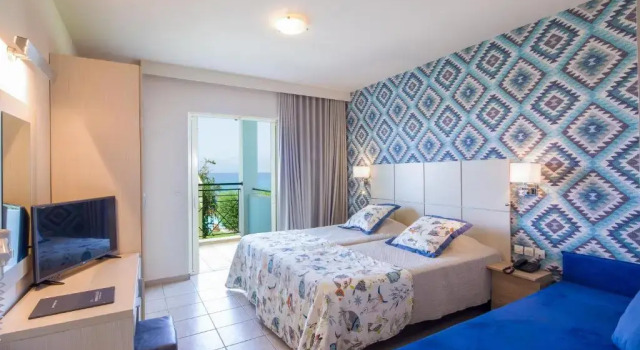 Двухместный номер с видом на море Mareblue Beach