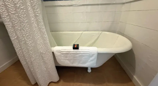 Четырёхместный коттедж The Copper Swan