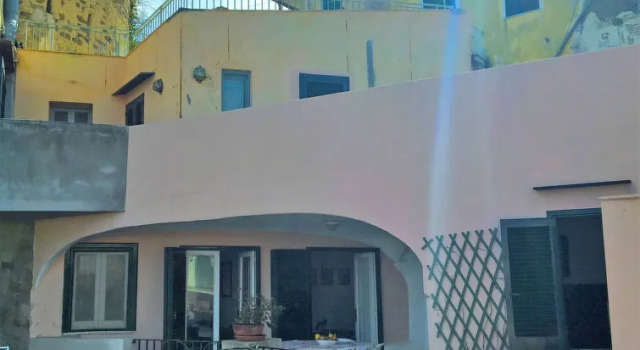Apartment Casa Lo Scuopolo Ischia Ponte, Book Lejlighed Lejligheder i Ischia, Lejlighed