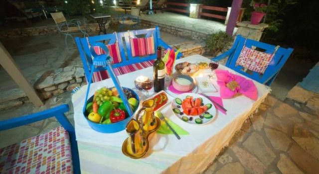 Revera Traditional Stone Villas, Apartments & Studios, Prenota Appartamento Kerion Zante