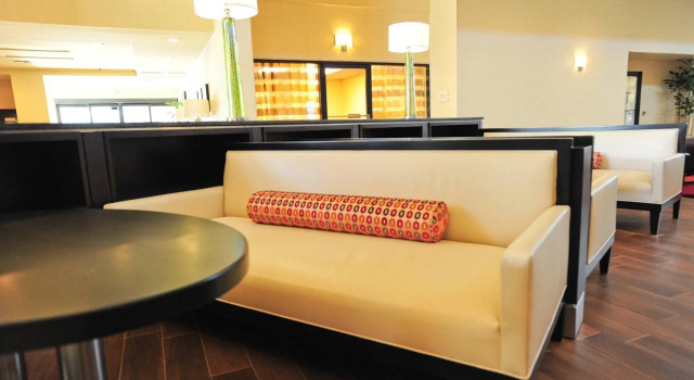 Mobile Marriott, Rezerwuj Hotel Mobile Alabama, w pobliżu Park Herndon