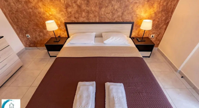 Mama's House luxury apartments, Book Apartment Flogita 